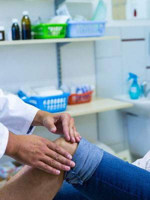 Specijalistički pregled kolena kod ortopeda