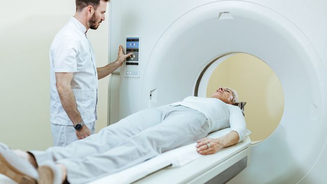Razlika između MR i CT skeniranja: Detaljno objašnjenje tehnika snimanja Razlika između MR i CT skeniranja: Detaljno objašnjenje tehnika snimanja