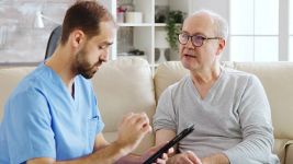 Koje preglede bi trebalo izvršiti prilikom prijema korisnika u staračkom domu?